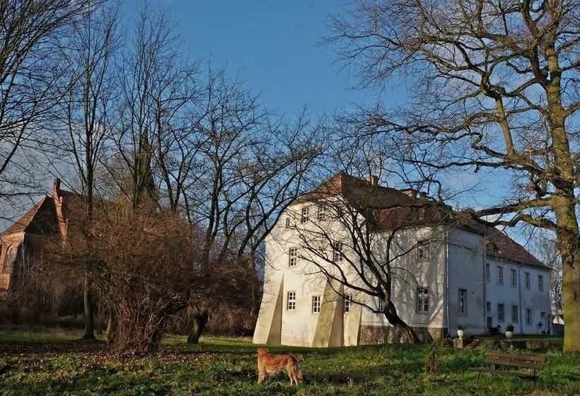 펜션 Event  Kultur & B&b Kunst Schloss Neuenhagen übernachten Im Denkmal