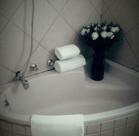 膳宿费 Shalamanzi Lodge