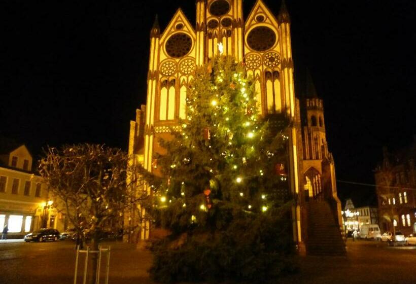 Pension & Ferienwohnung Zum Schmuckgiebel