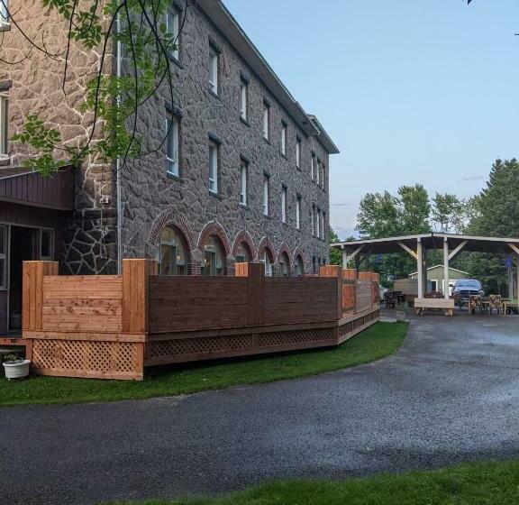 Общежитие Maison Zacharie