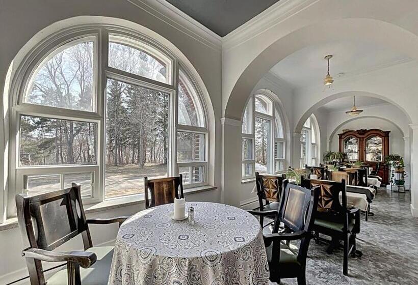 Общежитие Maison Zacharie