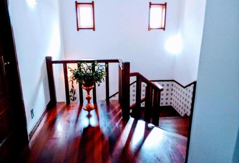 مبيت وإفطار Casa Vale Do Rio Ovil