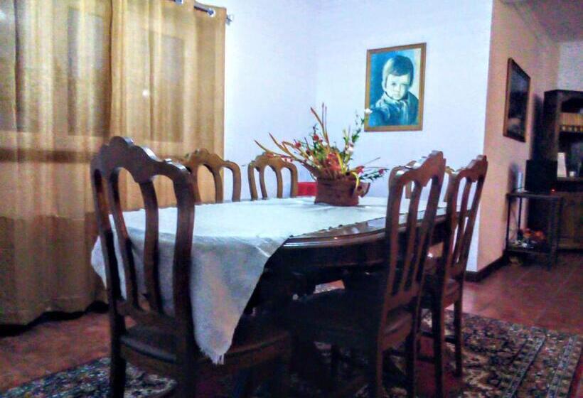 مبيت وإفطار Casa Vale Do Rio Ovil