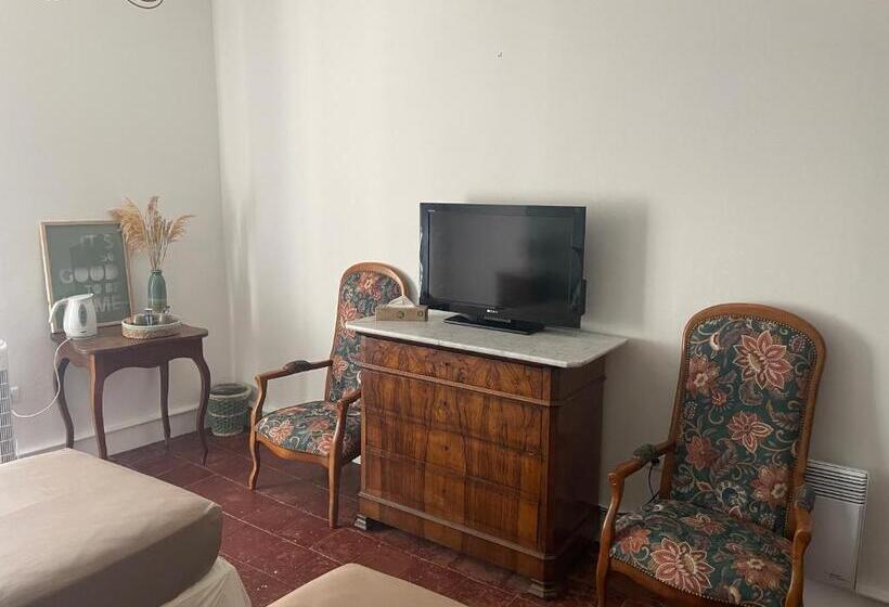 مبيت وإفطار Maison D Hotes Le Val D Aleth