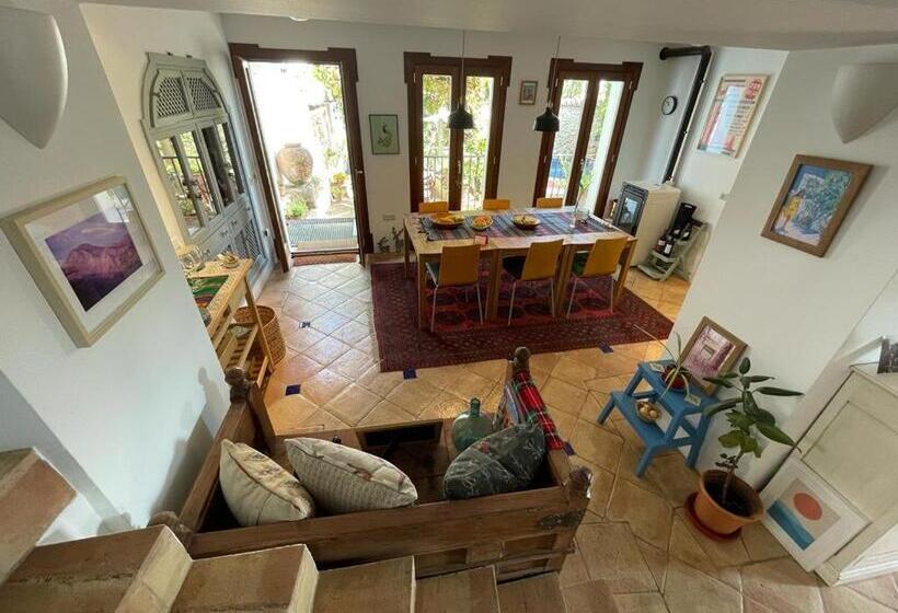 ベッドアンドブレックファースト Salvatierra Guest House