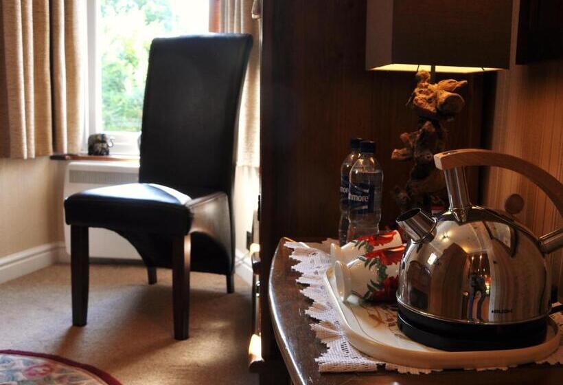 تختخواب و صبحانه The Moorings