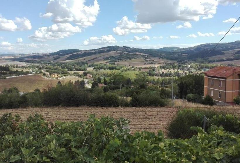 هتل Agriturismo Cerquaglia