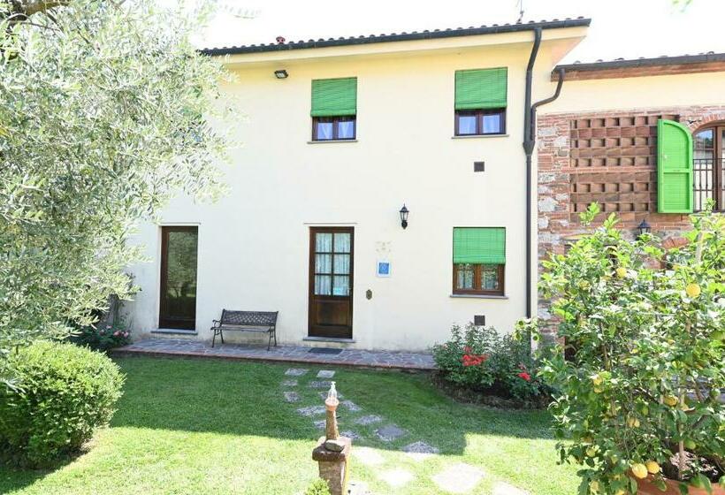 Отель Agriturismo Corte Stefani