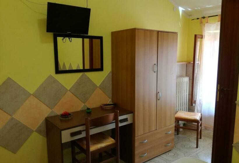 בית מלון כפרי Albergo Al Castello