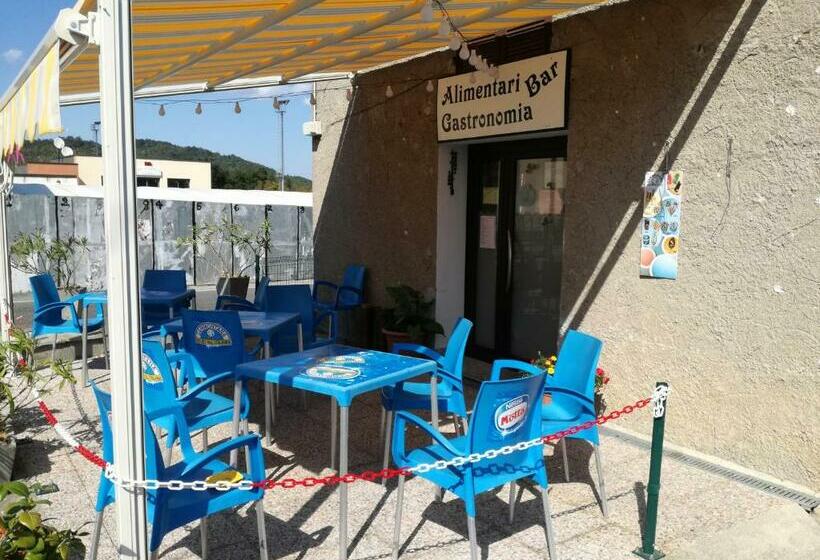 בית מלון כפרי Albergo Al Castello