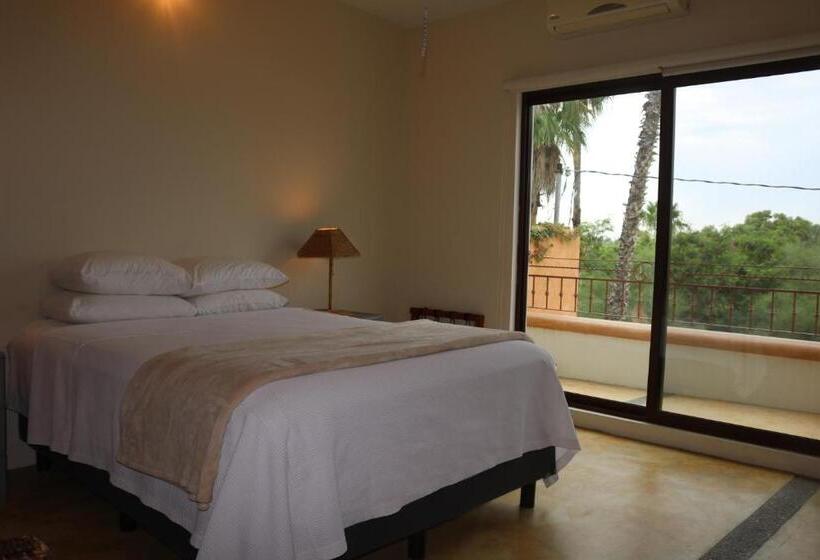 فندق Casa Bugambilias