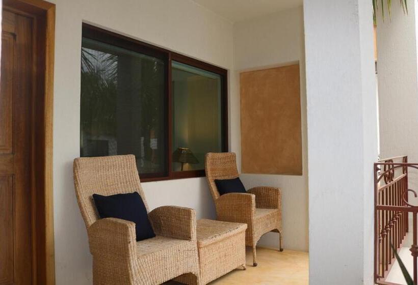 فندق Casa Bugambilias