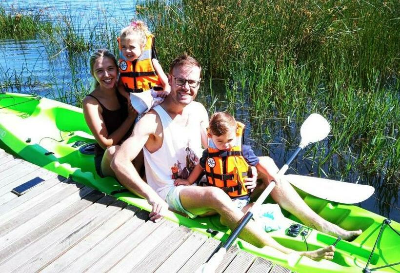 בית מלון כפרי Copperleigh Trout Cottages