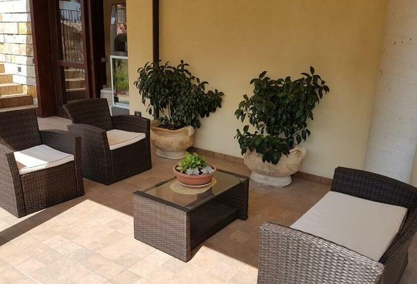 ペンション Affittacamere La Madonnina