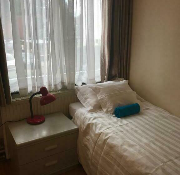 膳宿费 Amby Family House