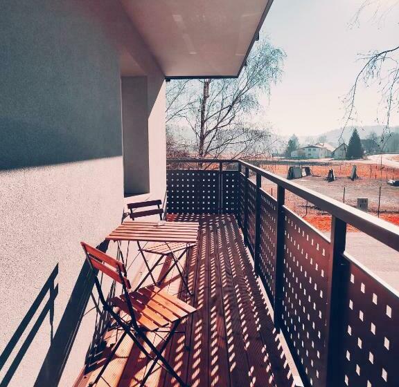 پانسیون Apartments & Rooms Saša