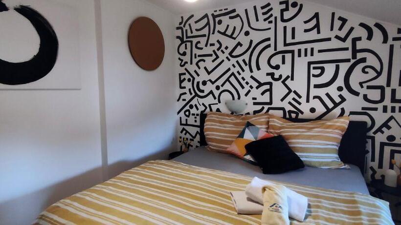 پانسیون Apartments & Rooms Saša