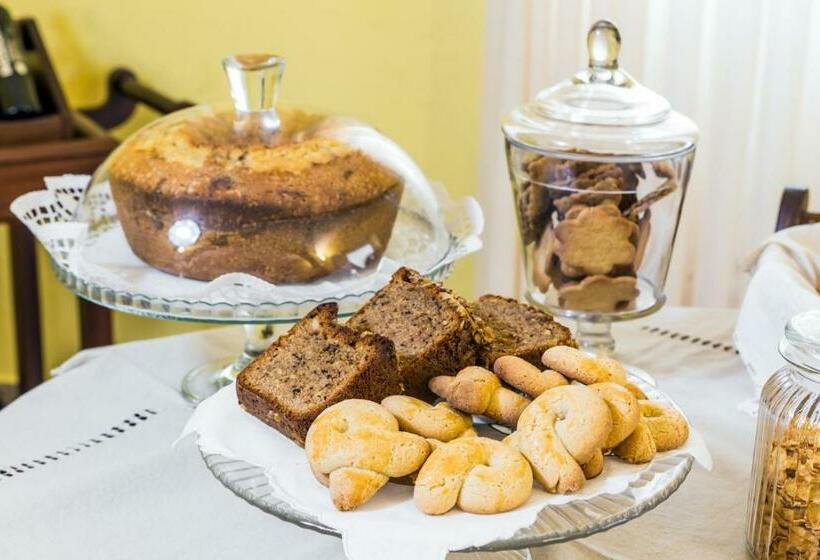 بنسيون Hospedaria Da Roda