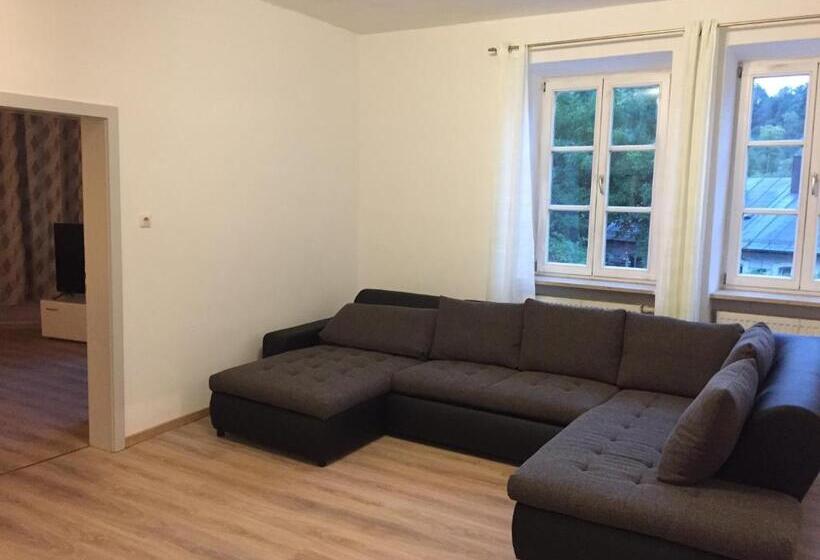 پانسیون Jujhar S Gästehaus