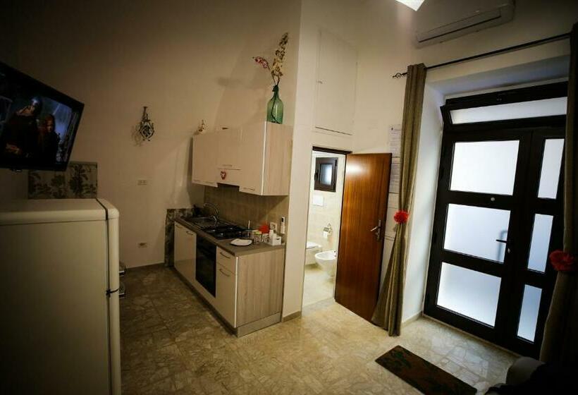 פנסיון L Orchidea