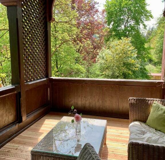 פנסיון Penzión Astoria