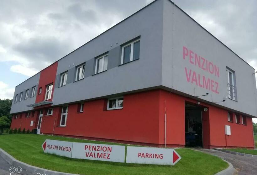 膳宿费 Penzion Valmez