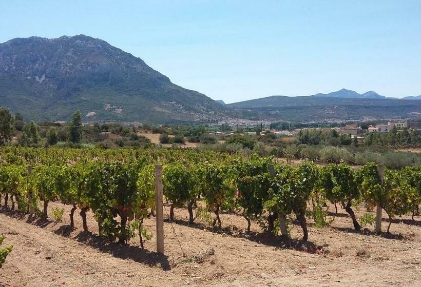 פנסיון Punteri