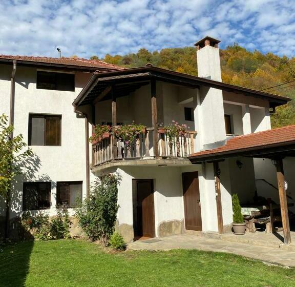 פנסיון Yovkovata Kyshta