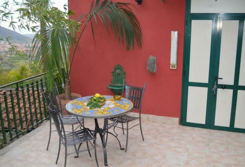 Bed and Breakfast Alcantara Natura Country House