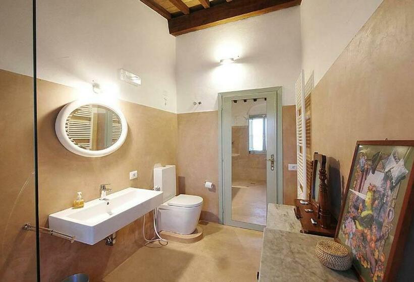 Bed and Breakfast Agriturismo Le Tassinaie