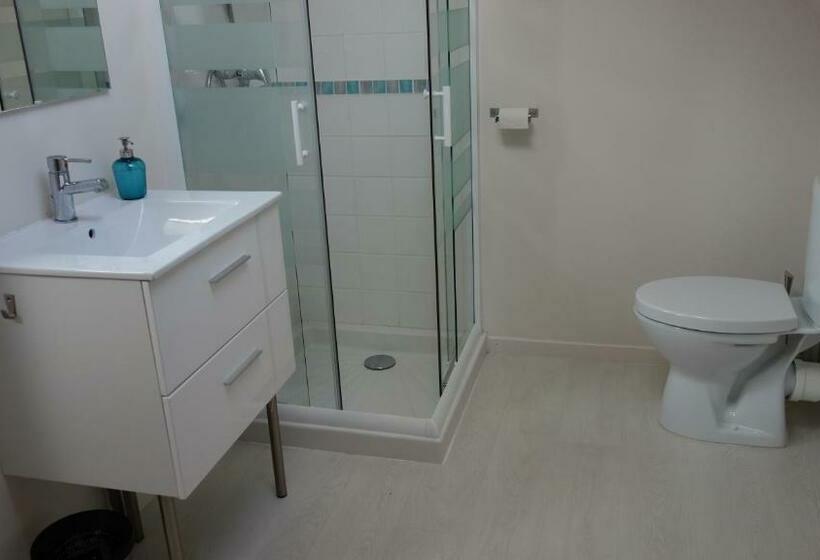 민박 Chambres D Hotes Le Matou Roux