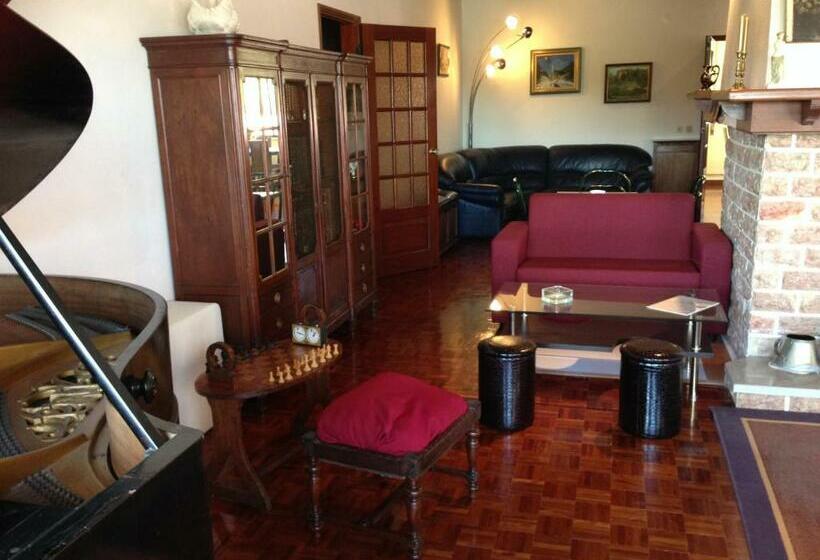 Bed and Breakfast Domestival