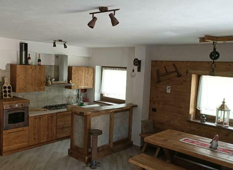 住宿加早餐  Durmi E Insumiasci