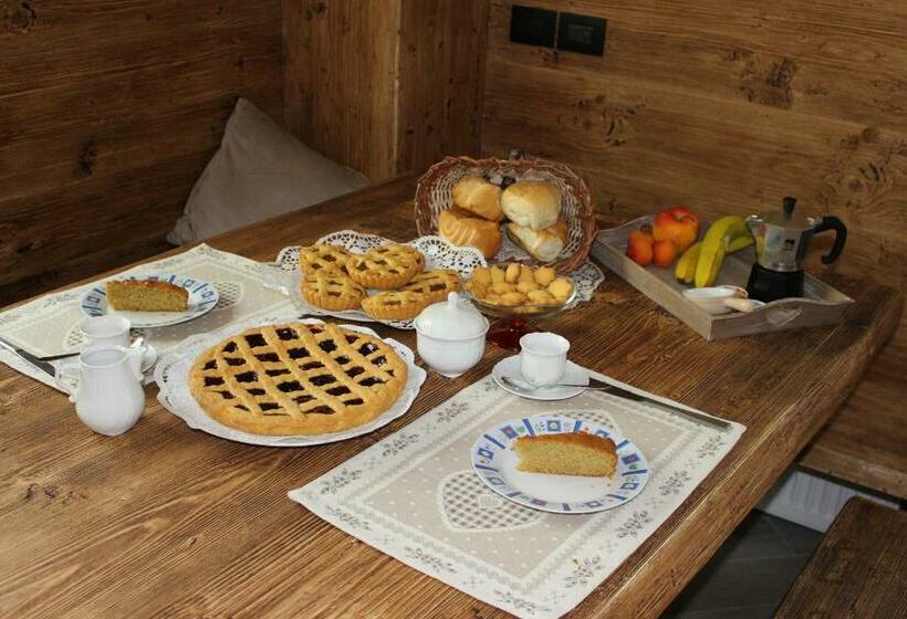 住宿加早餐  Durmi E Insumiasci