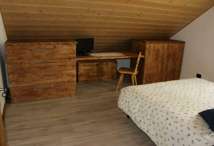 住宿加早餐  Durmi E Insumiasci