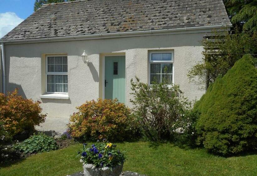 민박 Glascoed Farmhouse