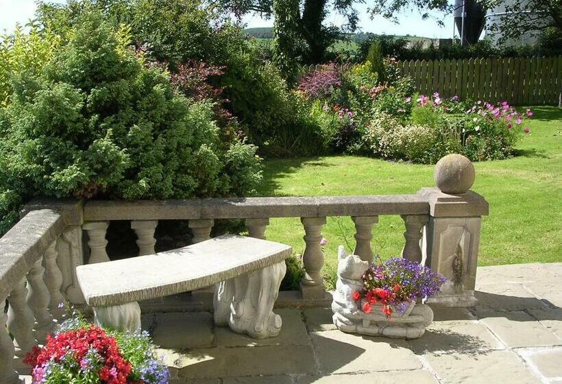 민박 Glascoed Farmhouse