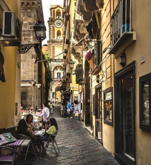 צימר Holiday Sorrento Center