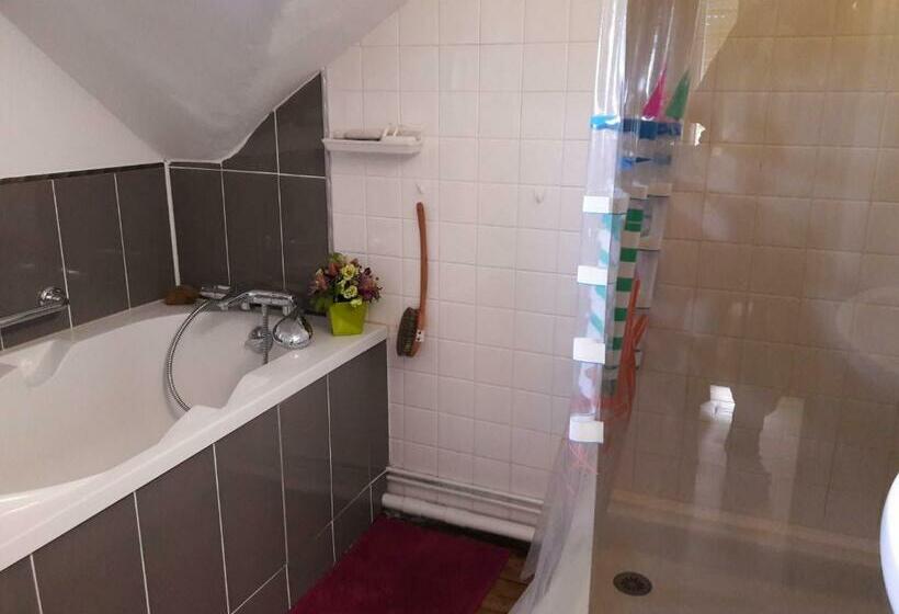 مبيت وإفطار L Abri Du Viaduc