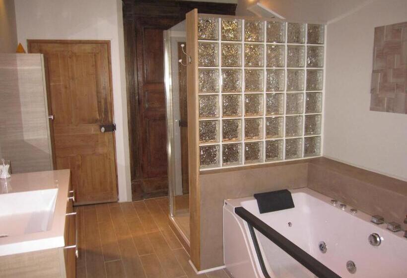 민박 La Terracotta