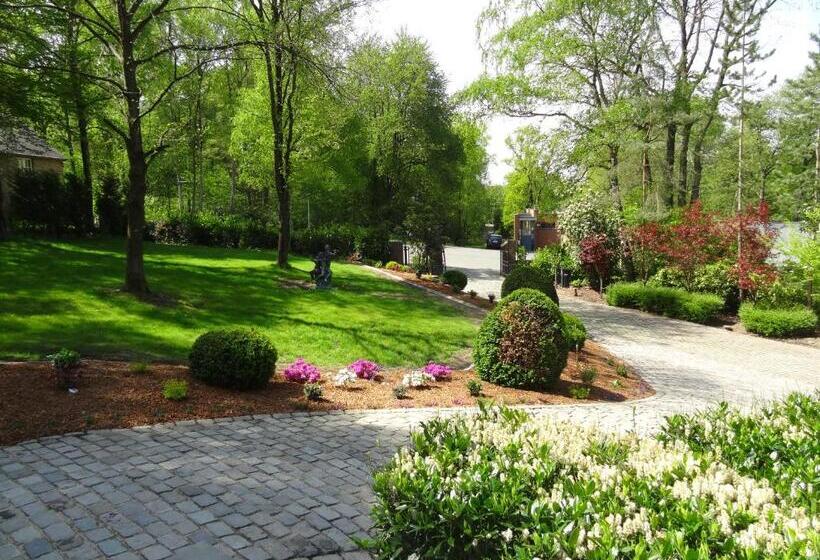 Bed and Breakfast Le Chateau Des Eglantines