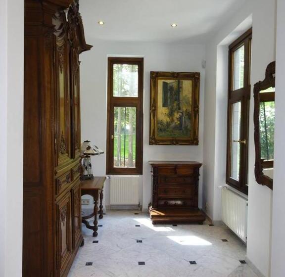 Bed and Breakfast Le Chateau Des Eglantines