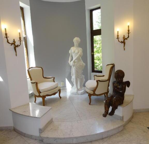 Bed and Breakfast Le Chateau Des Eglantines