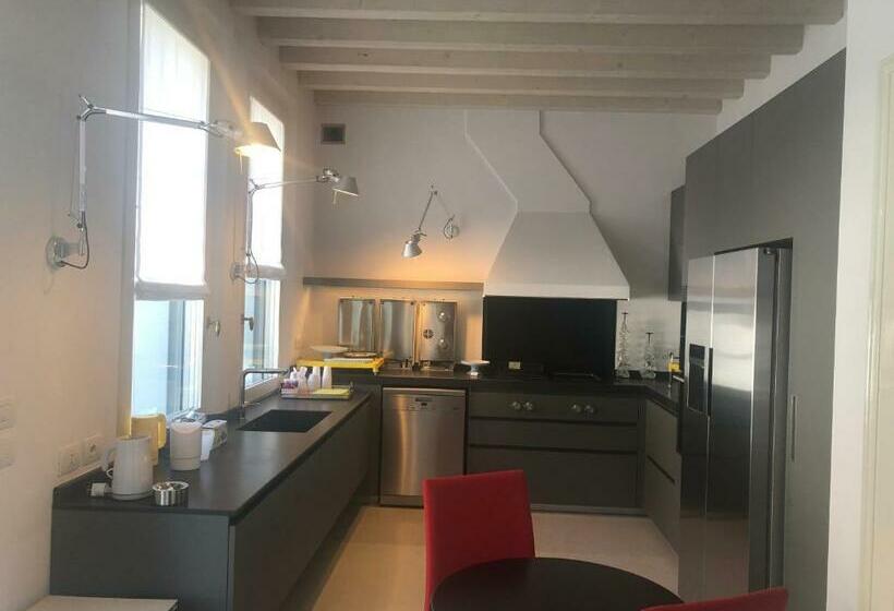 ベッドアンドブレックファースト Le Due Porte