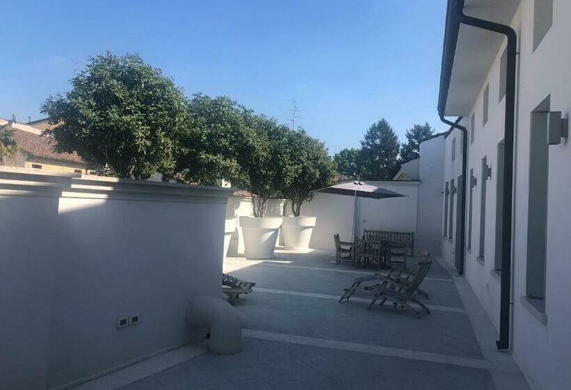 ベッドアンドブレックファースト Le Due Porte