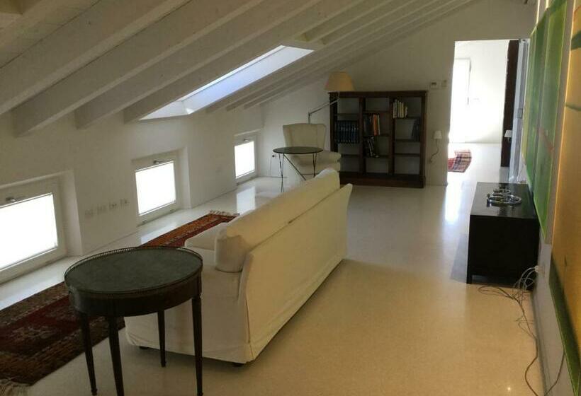 ベッドアンドブレックファースト Le Due Porte