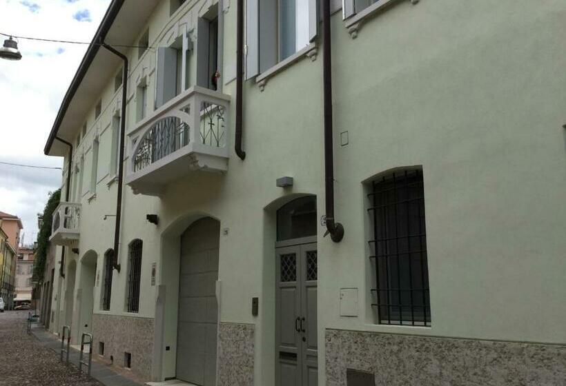 ベッドアンドブレックファースト Le Due Porte