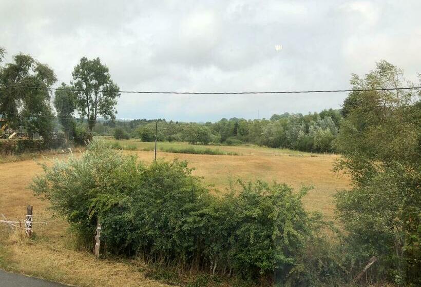 ベッドアンドブレックファースト Les Lucioles