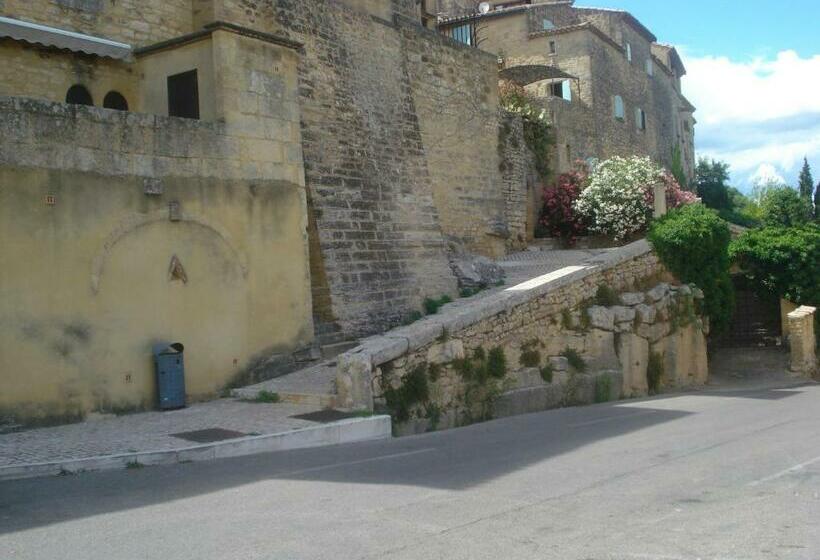 مبيت وإفطار Locastillon