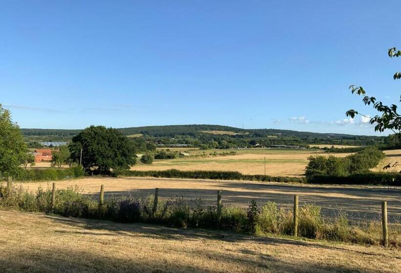 مبيت وإفطار The Shepherds Snug